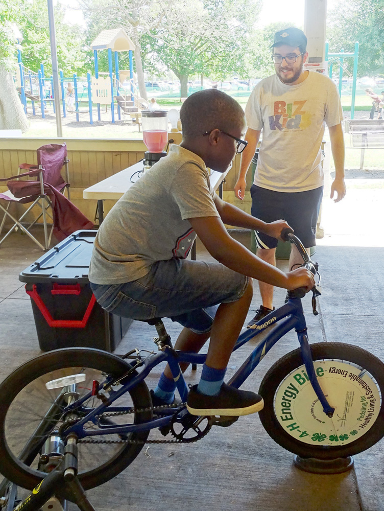 Using the 4-H Energy Bike to learn about sustainable energy.